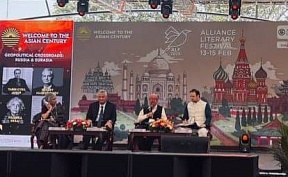 Consul General Took Part in Alliance Literary Festival